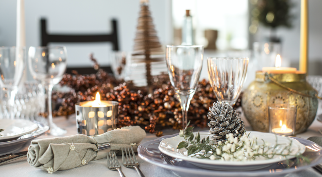 christmas-tasteful-decorate-home-design-black-and-white-elegant-table-holiday